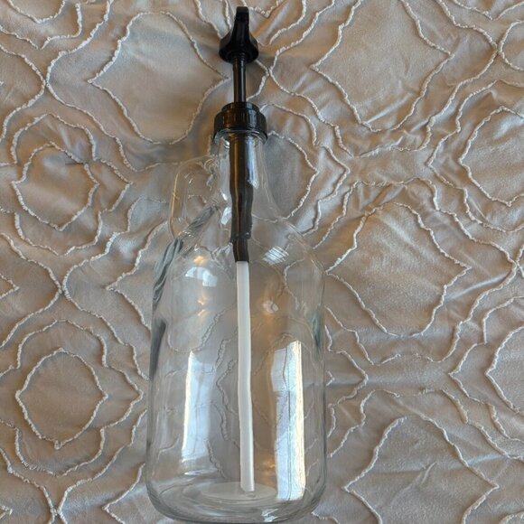NWOT Target Bullseye's Playground Glass Pump Bottle - Picture 3 of 5